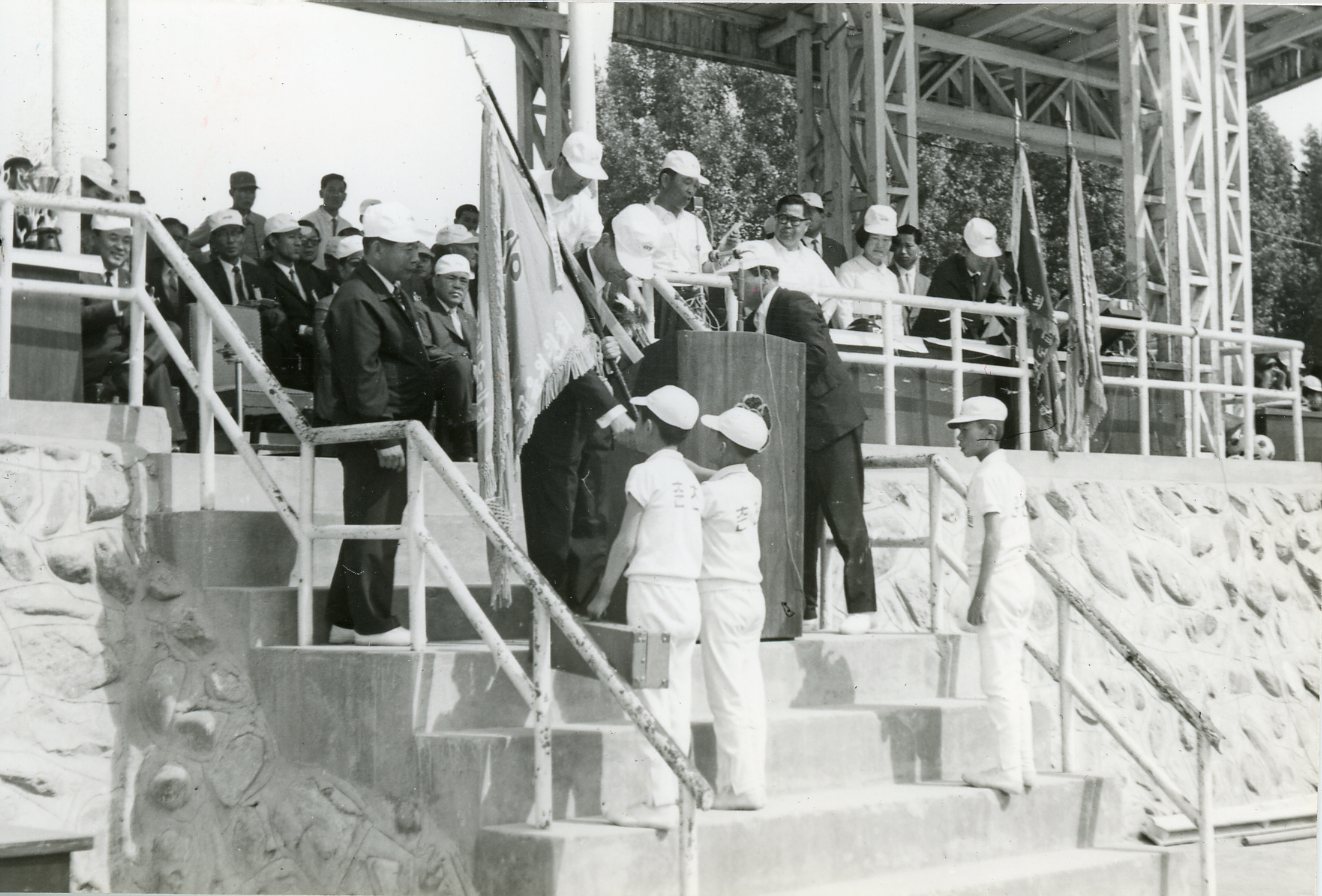 도내국민학교체육대회(우승기반납)001